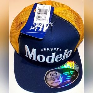 Modelo Adjustable Snapback Baseball Hat